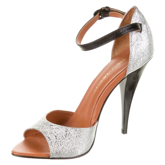 REBECCA MINKOFF… These are 🔥
Leather Colorblock Pattern D'Orsay Pumps
Size: 7 - Picture 2 of 5